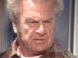 Eddie Albert in Escape to Witch Mountain