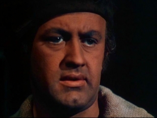 Lee J. Cobb in Captain From Castile