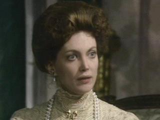 Gayle Hunnicutt